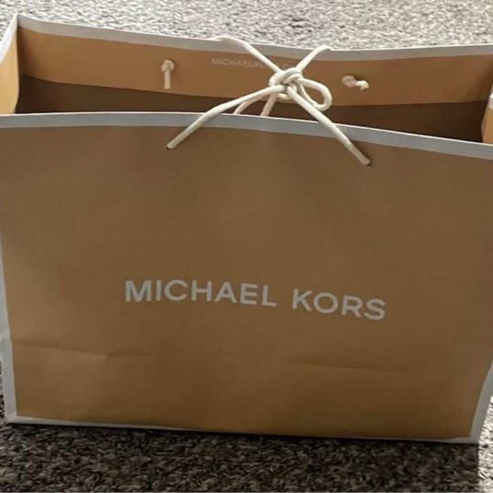 MK women’s bag/ shoes - Picture 7 of 7